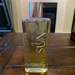 CLEARANCE Bath and Body Works shower gel